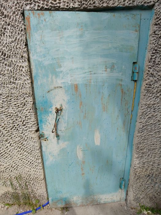 Вікна та двері б/в зі склом та без.