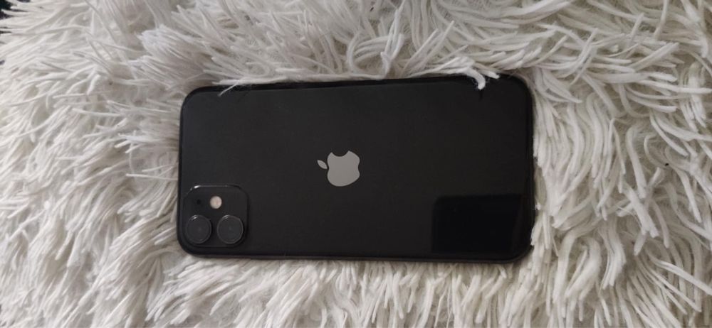Iphone 11 bardzo dobry stan