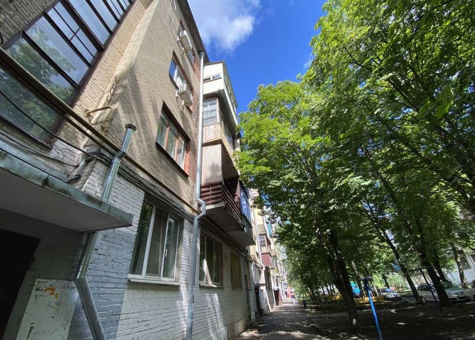 2m 1 квартира метро Тракторный Завод улица Мира  ХТЗ