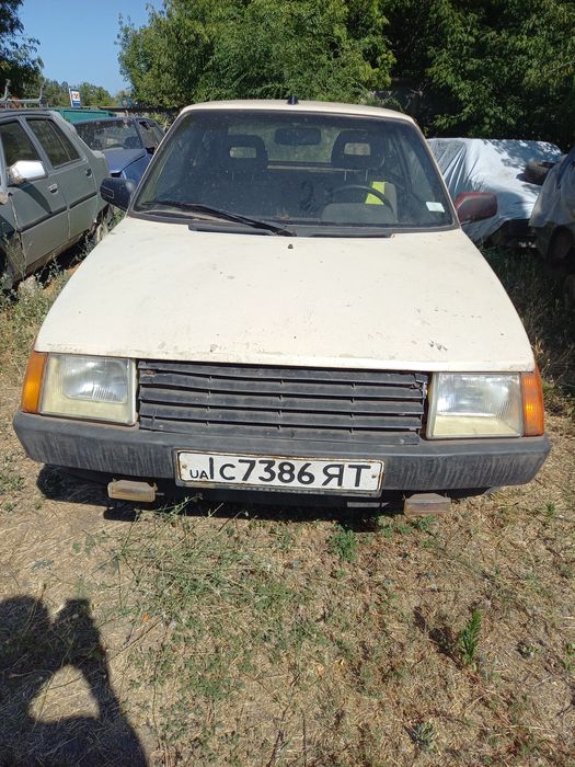 Продам заз1102...