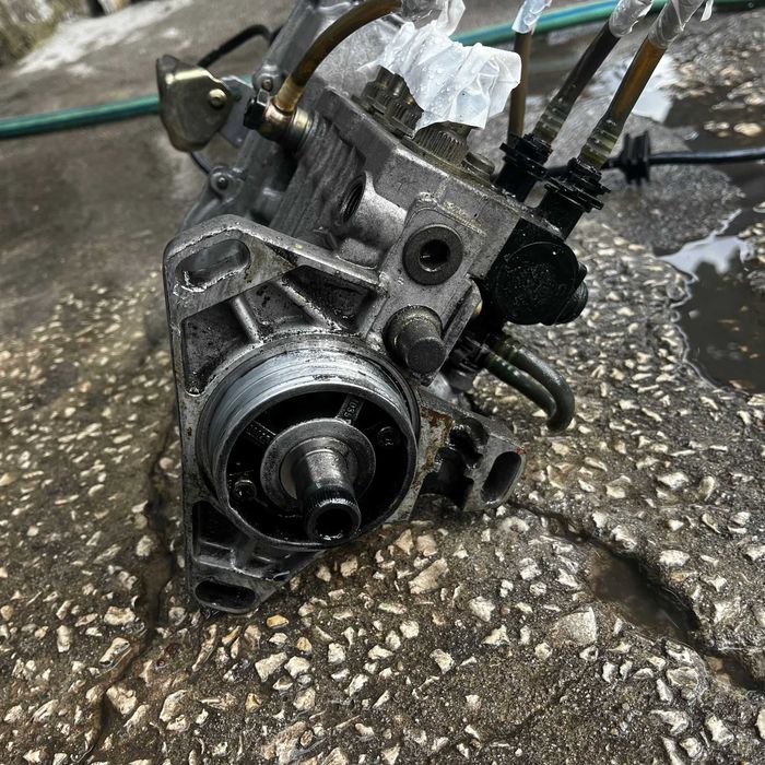 Bomba Injetora BOSH Mercedes C220 5 cilindros 1997