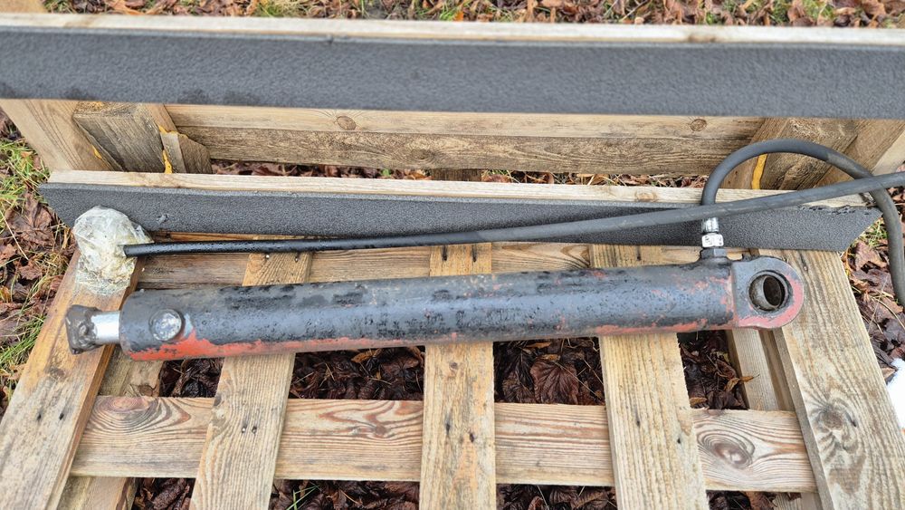 Siłownik hydrauliczny