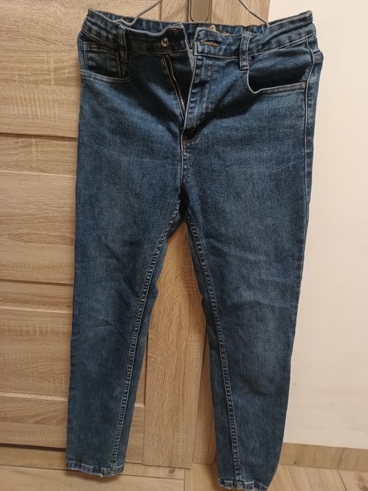 Damskie spodnie jeansy