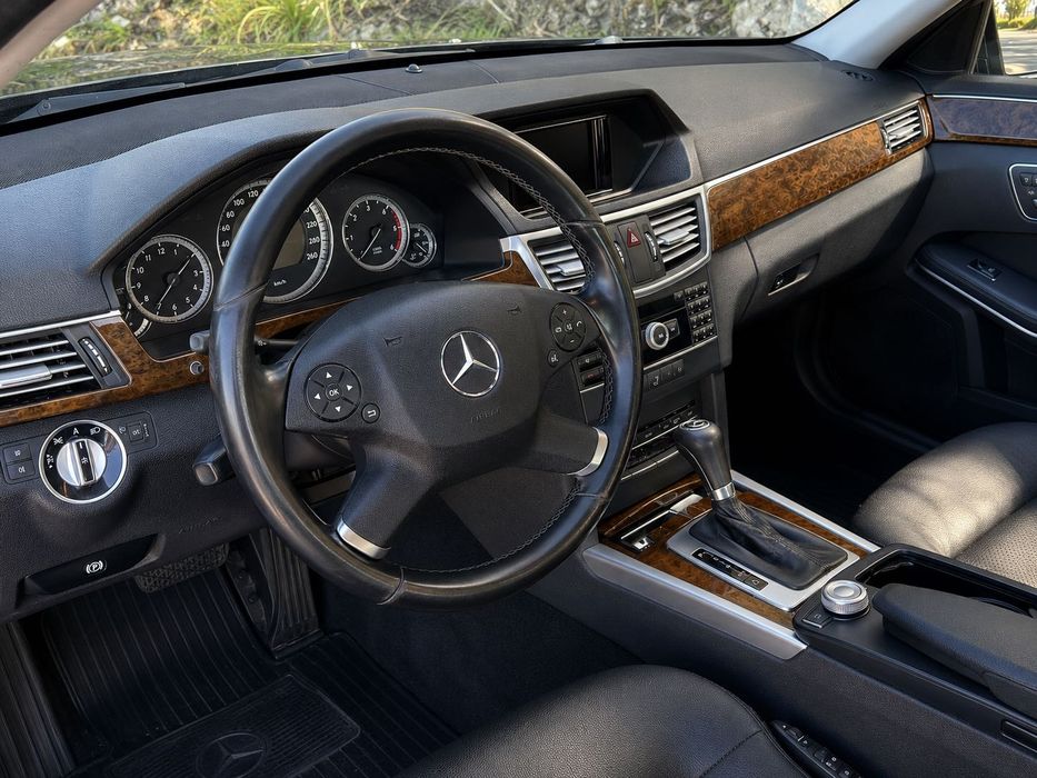 Mercedes-Benz E220 CDI Caixa Automática