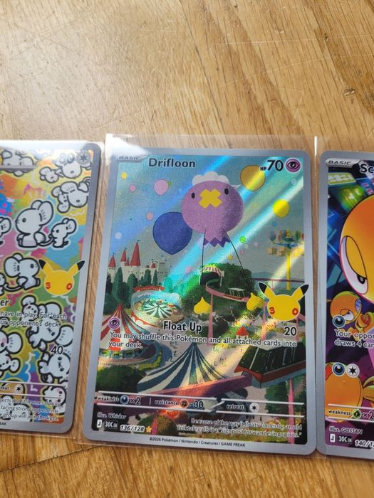 Karty pokemon 30th