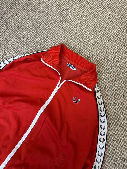 вінтажна олімпійка Fred Perry на лампасах