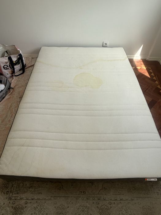 Colchao IKEA HOVAG 140x200cm - Bom estado, com capa removivel lavavel