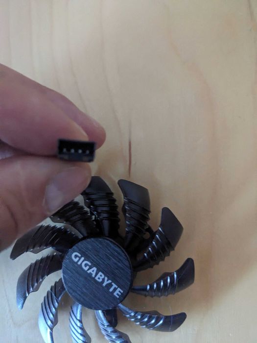 Gigabyte GPU Fan for Radeon 5600/5700 XT64585183581826121