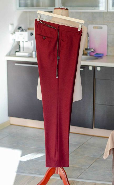 Włoskie spodnie flanelowe Berwich r48, 100% wełna, czerwone, Vitale