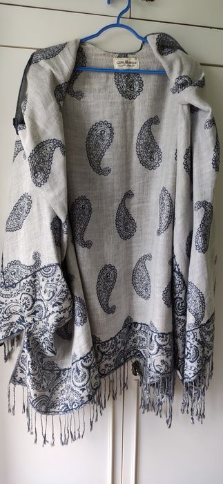 Kardigan z frędzlami styl Boho