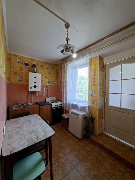 Продам 3х квартиру,2 поверх/2, вул.Січнева