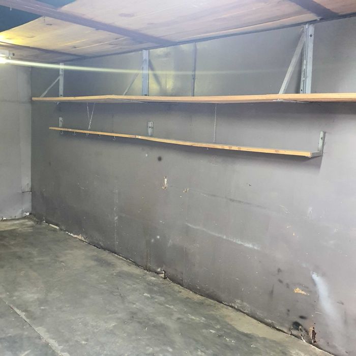 Продам гараж в центрі Луцька по вул.Винниченка