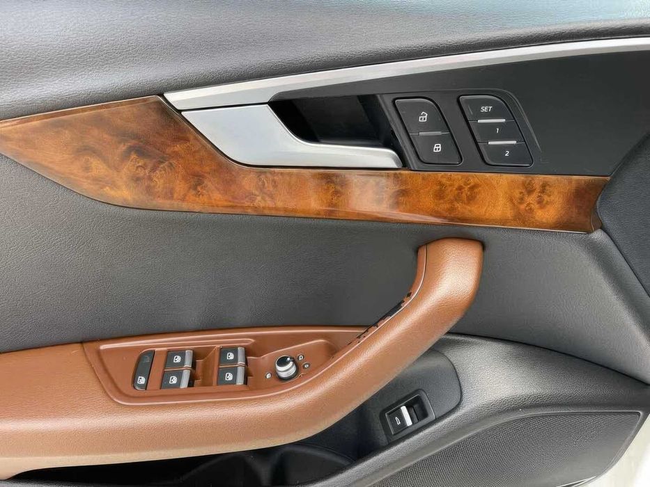 Audi A4 Premium      2017