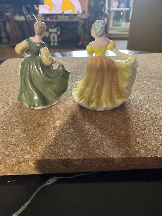 Royal Doulton miniaturki