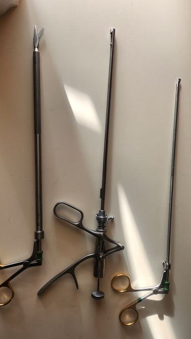 лапароскопічні інструменти