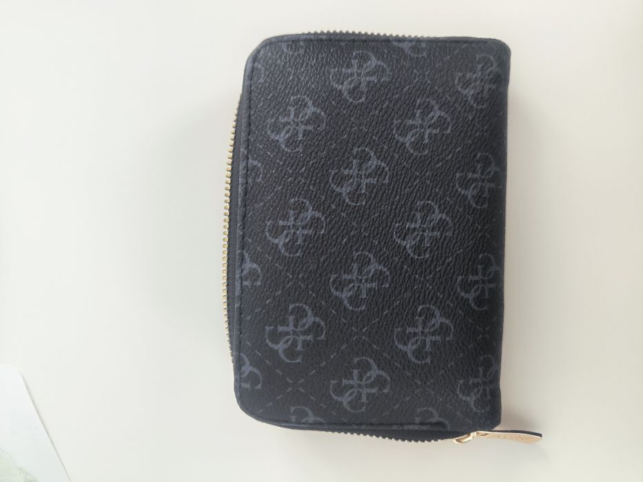 Portfel damski Guess