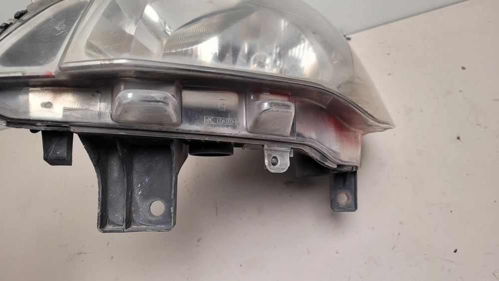 lampa lewa lub prawa citroen berlingo II