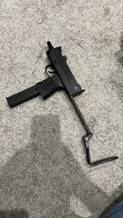 PISTOLA ASG INGRAM M11