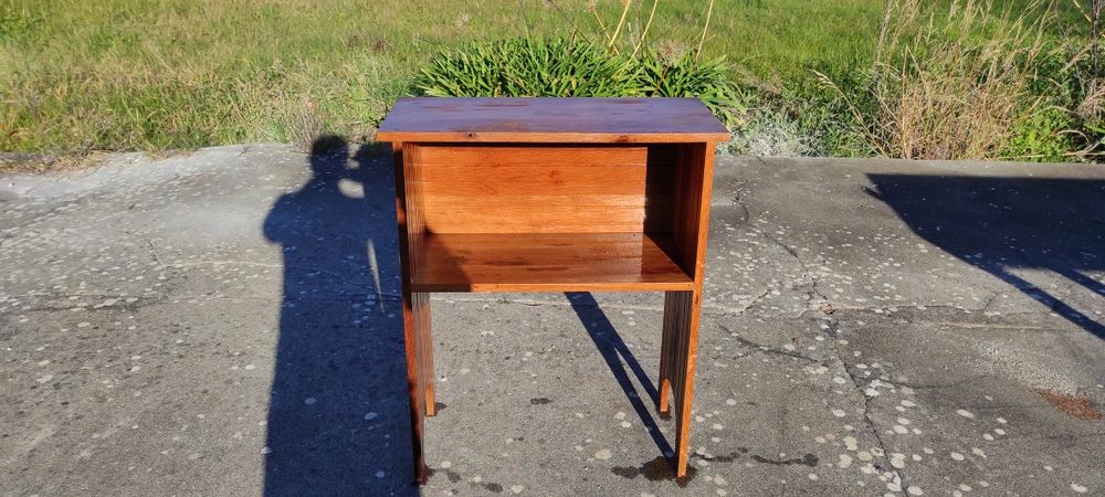 Mesa de apoio de madeira64285160341377121