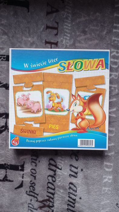 Gra w świecie liter SŁOWA Clementoni