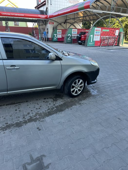 Продам Джилі мк2  2013