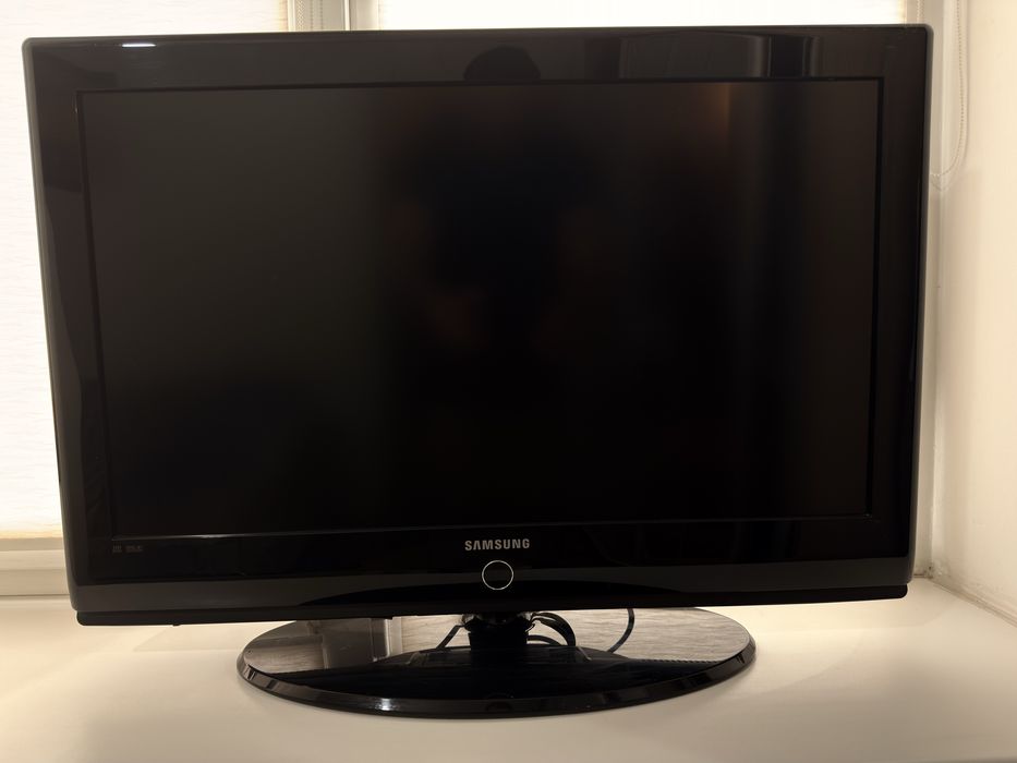 Телевизор Samsung 32 дюйма