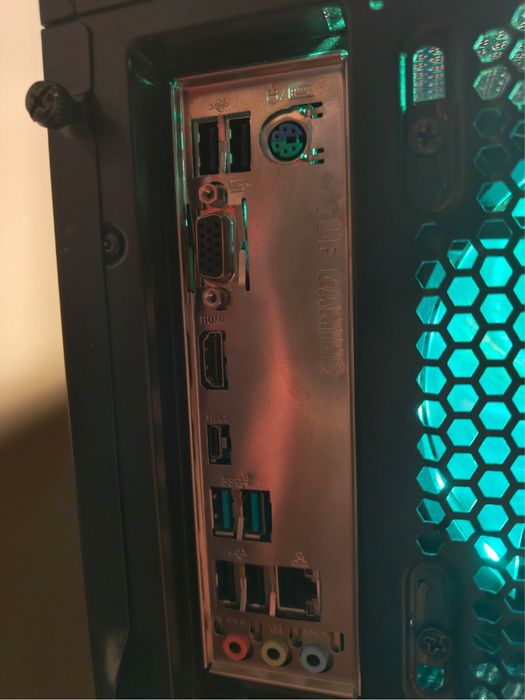 Komputer gamingowy +Monitor Gaming PC intel i5, RX 5700, 1TB SSD, WiFi