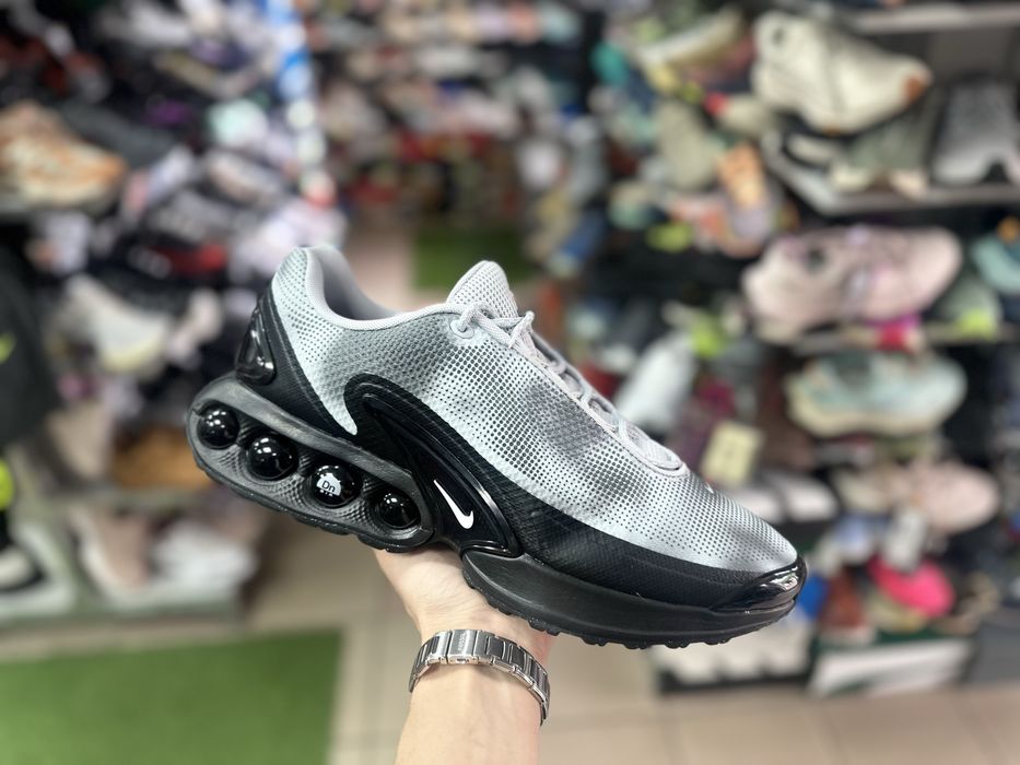 Кросівки Nike Air Max Dn NRG ( РОЗМІР 46 )