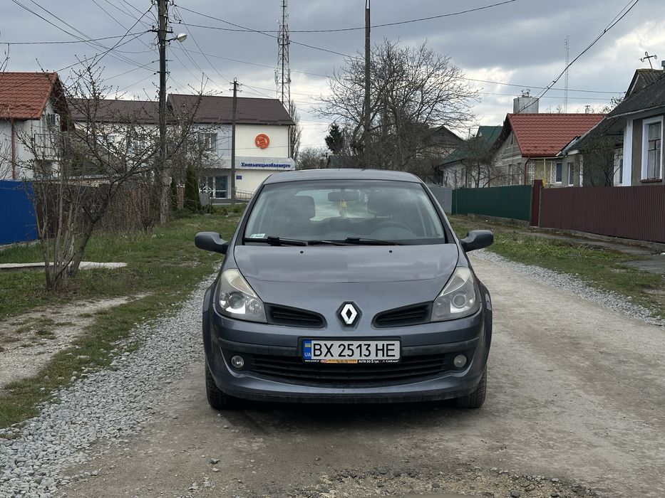 Продам Renault clio 2006