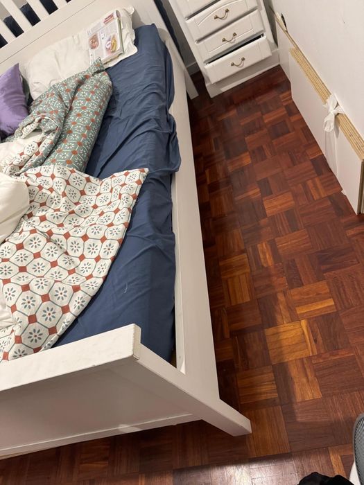 Cama casal ikea usada