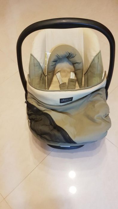 Carro + cadeira auto + cadeira de passeio + Alcofa BébéCar Adventure