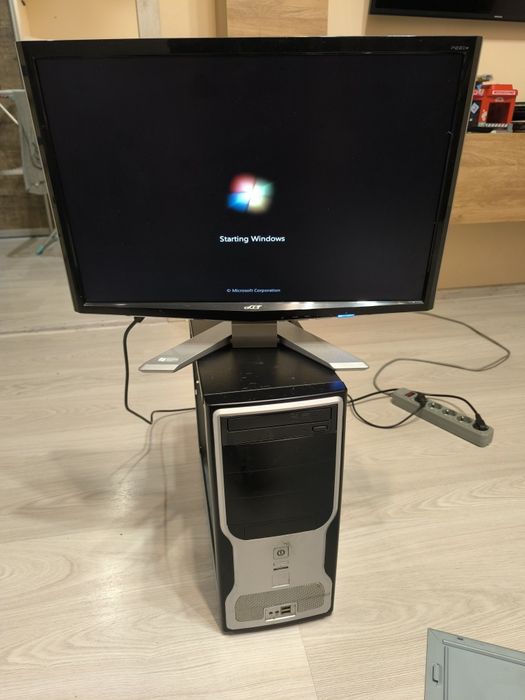 Компютер pentium E5200, монітор acer p221w "22, + вебкамера gemix