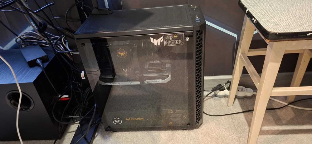 Sprzedam nowy komputer stacjonarny AMD Ryzen 5 9600X, Radeon 9060 XT 16 GB, 32Gb RAM