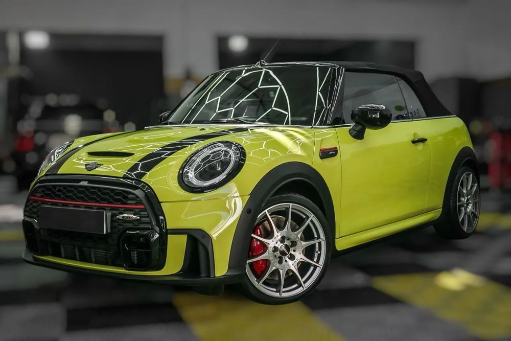 MINI Cabrio John Cooper Works Auto Desportiva