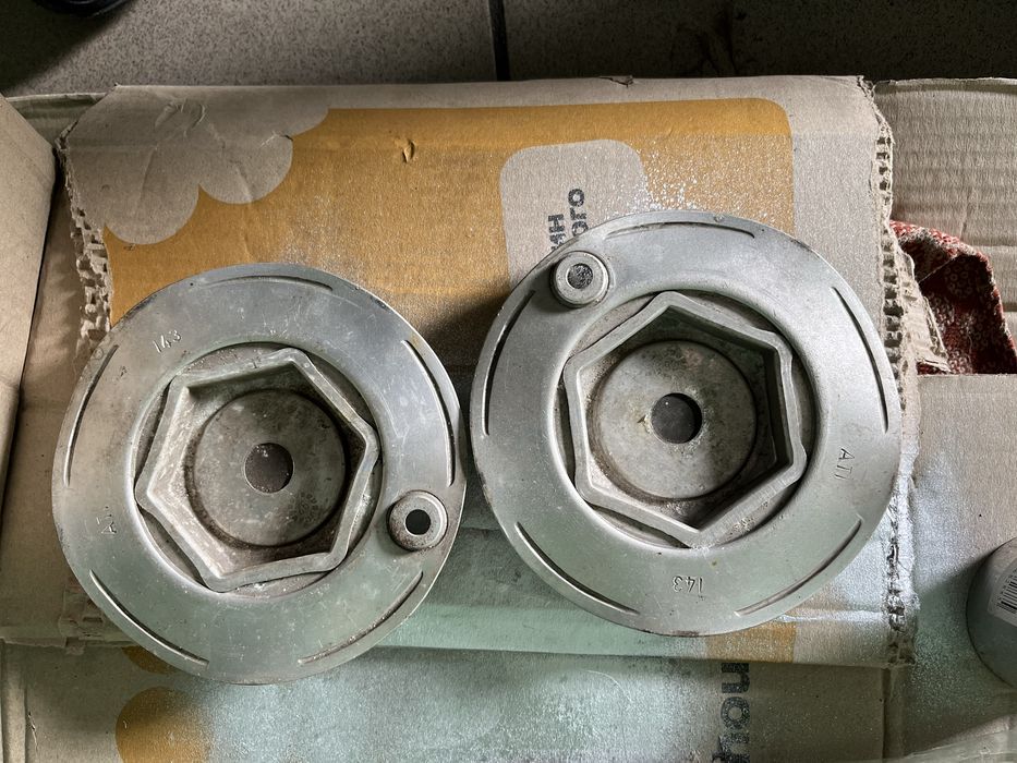Колпаки на диски MAZDA