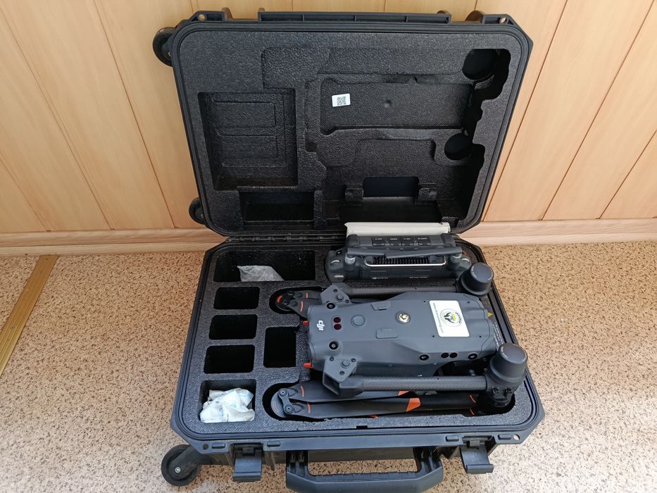 Квадрокоптер DJI Matrice 30 Enterprise