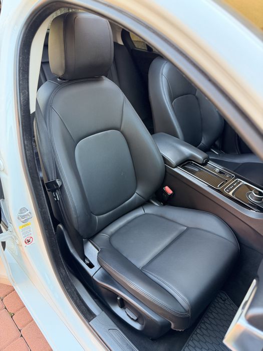 Jaguar XE 2.0 D