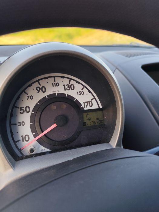 Peugeot 107 Van Diesel com Ar Condicionado