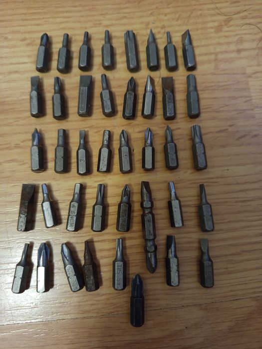 Końcówki bitów. Cena za 40 szt