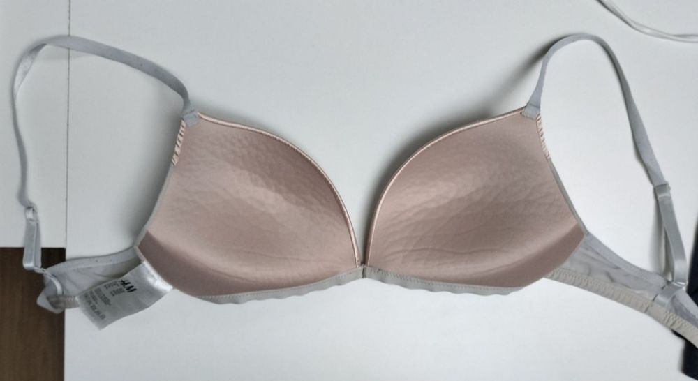 Biustonosz H&M 80B bez fiszbin usztywniany