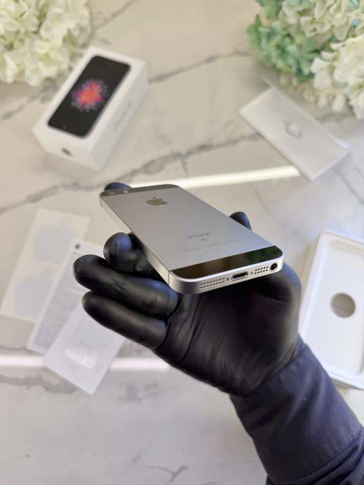 Стан Нового!! iPhone SE-1 100%АКБ 32GB Neverlock (Магазин Гарантія)