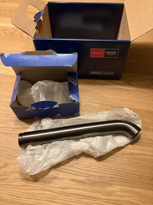 Grohe Essence wylewka wannowa brushed hard graphite 13449AL1
