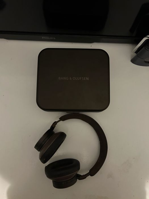 Bang & olfusen headphones