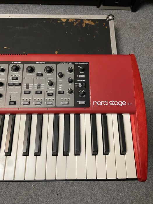 Синтезатор Nord Stage EX 76