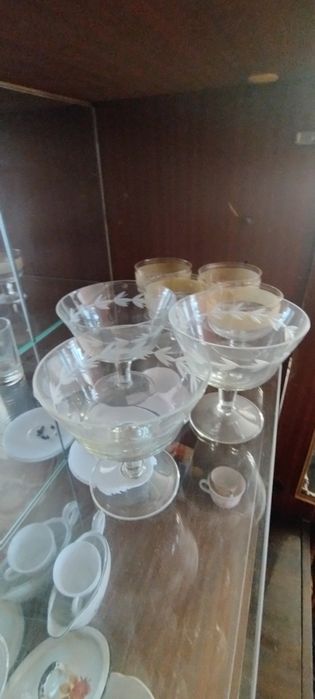 Продам Бокалы 2 набора по 4шт