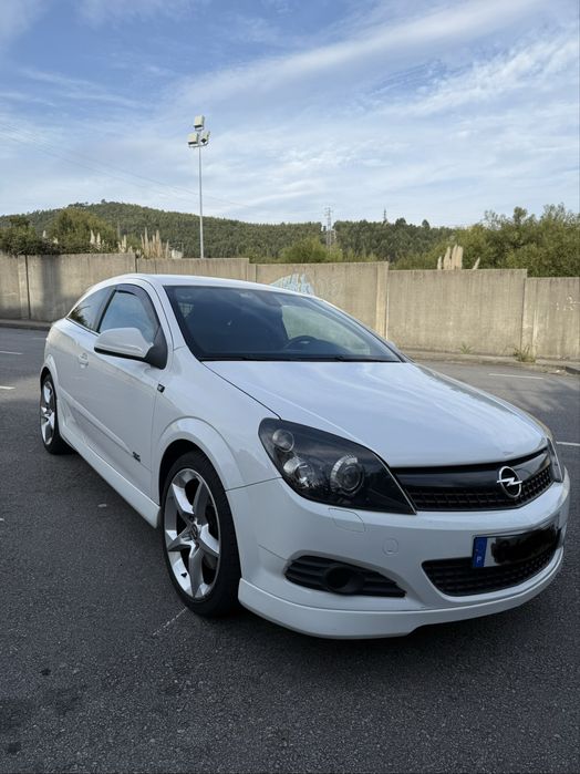 Opel Astra H GTC 1.9CDTI