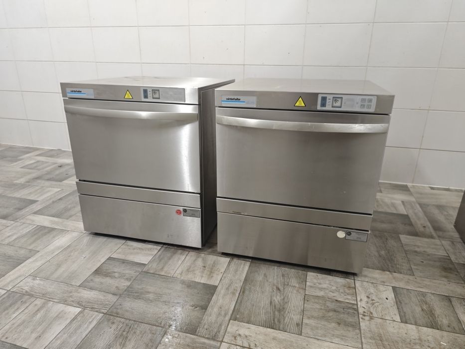 Посудомийна машина професійна 220 в Winterhalter
