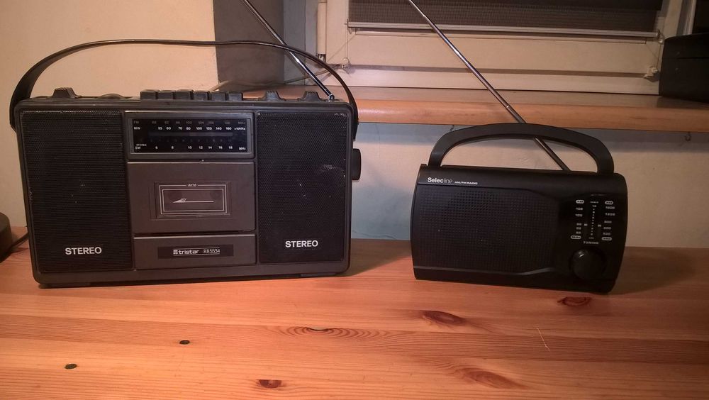 Radiomagnetofon + drugie Radio gratis Zestaw
