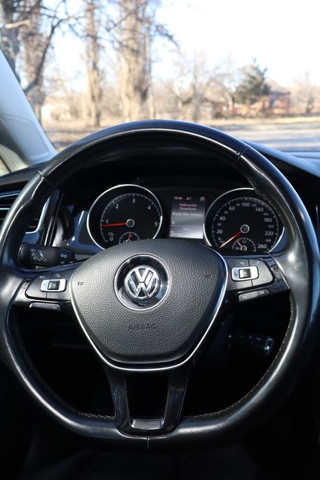 Volkswagen Golf 7 premium