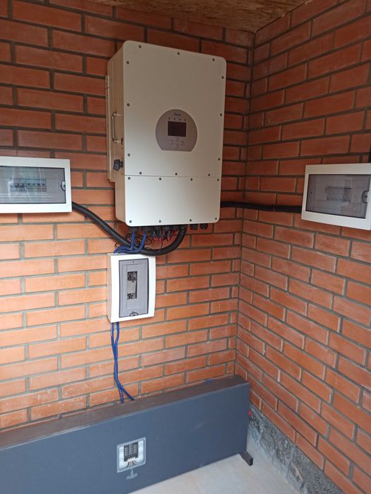 Сонячні станціі для приватних будинків домогосподарств та зел. тариф